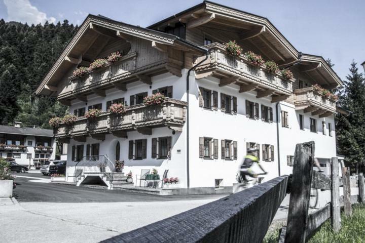 Apart Soellbacherhof 푸겐 외부 사진